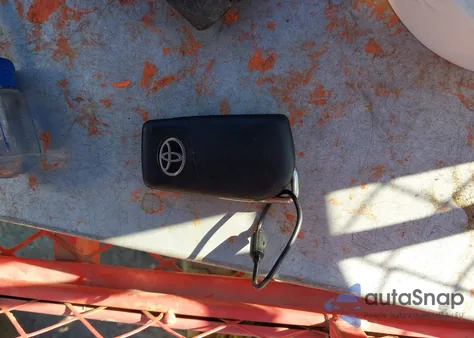 2018 Toyota Highlander Xle from USA, damaged, VIN 5TDJZRFH3JS558869